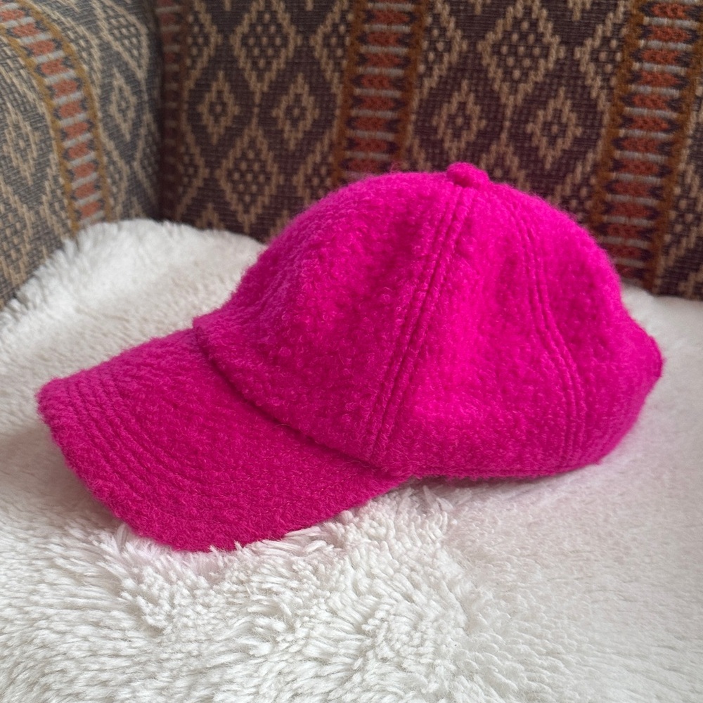 GAP | Boucle Hat | Adjustable - image 1